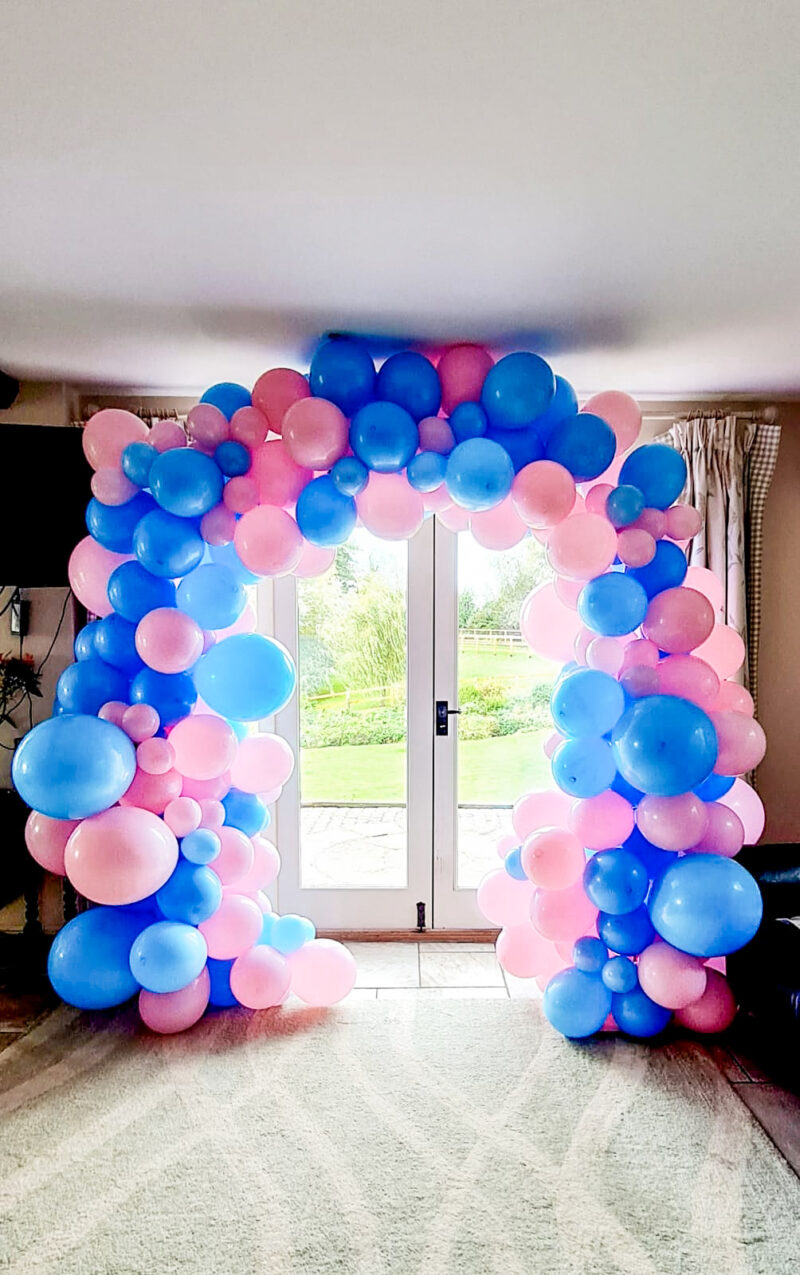 Bicester - Baby Shower Balloon Arch (2)