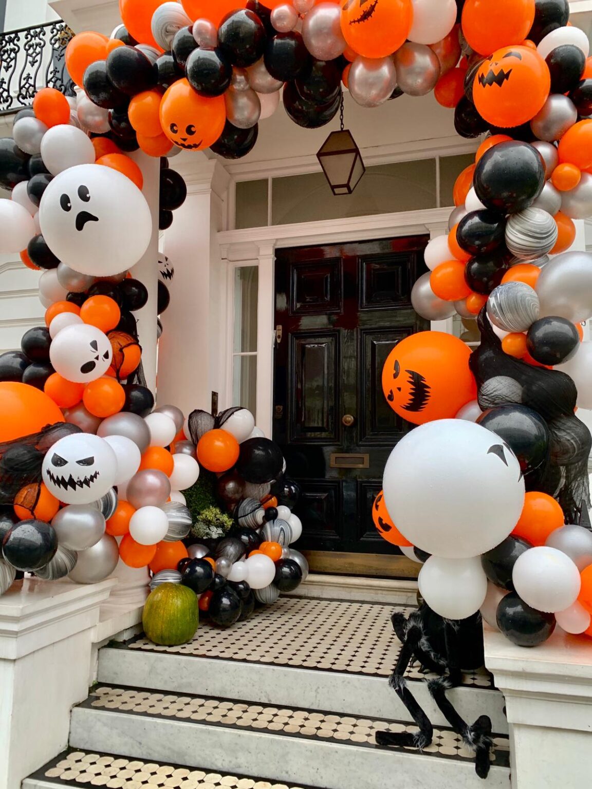 A London Halloween Haunted Home! ~ Bubblegum Balloons Blog