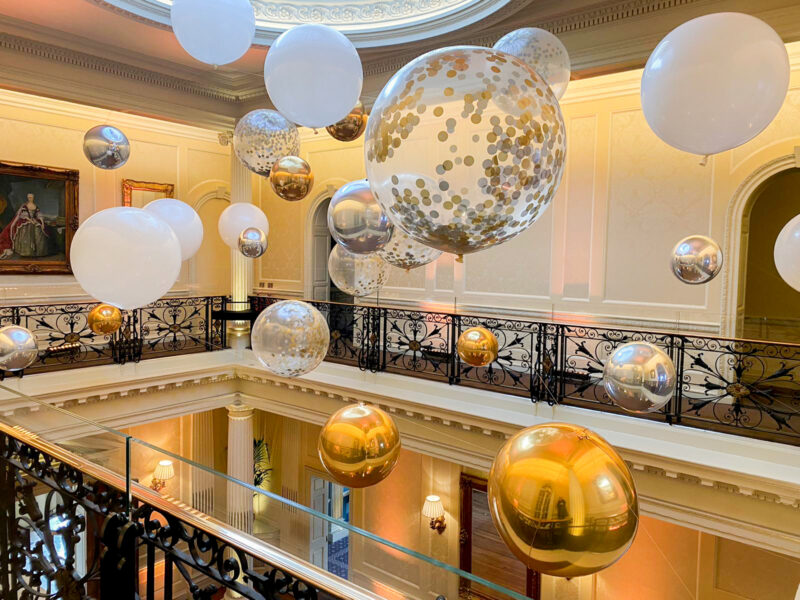 Hedsor House - White, Gold, Confetti - Oct 2021 (8)