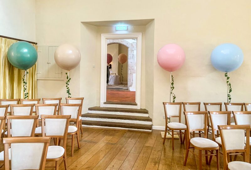 Farnham Castle - Pastel Wedding - April 2022 (4)