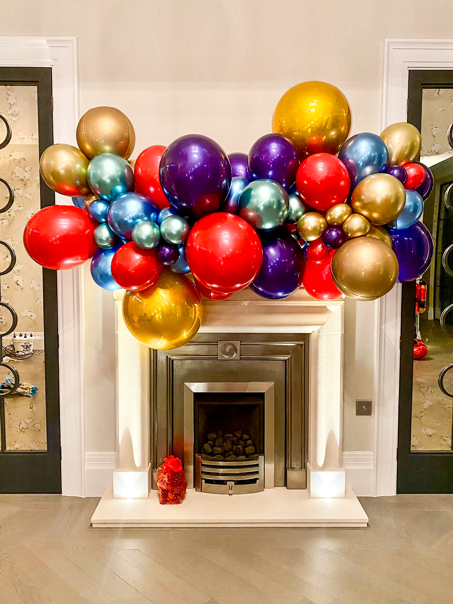Fireplace Balloon Installations - By Bubblegum Balloons