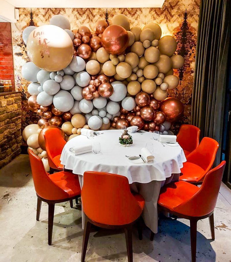 Restaurant Story - Neutral Personalised Balloon Wall (2)