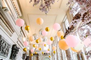 Bubblegum Balloons at Aynhoe Park, Barker Evans Photography