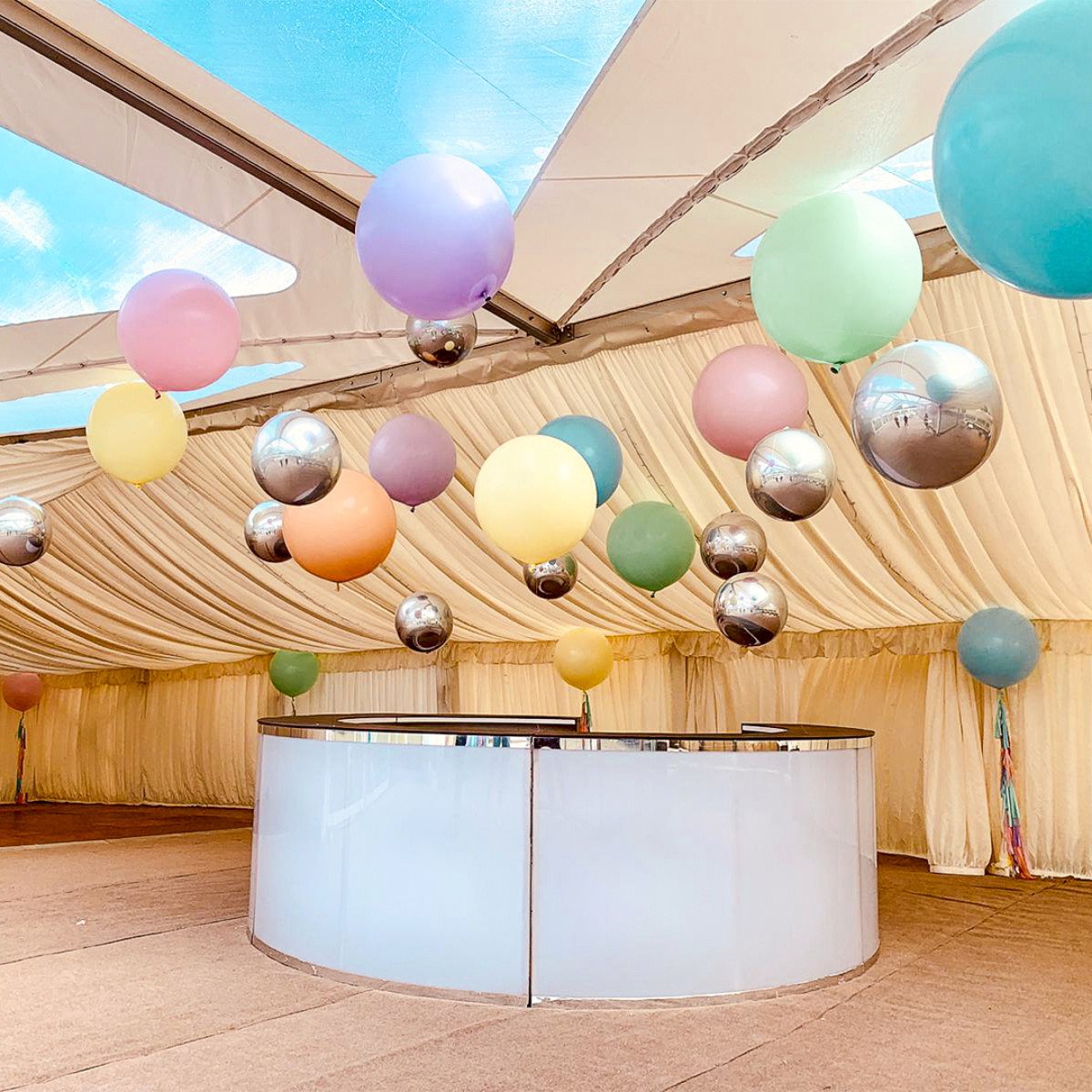 Party Suspended Floating Balloon Ceiling